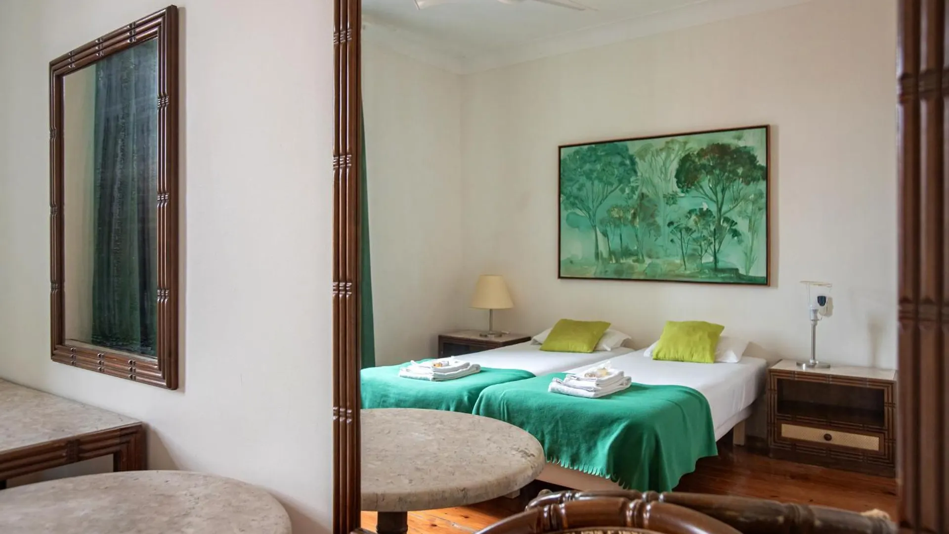 Large Family Flat In Campo De Ourique Hotel Lissabon 0*,