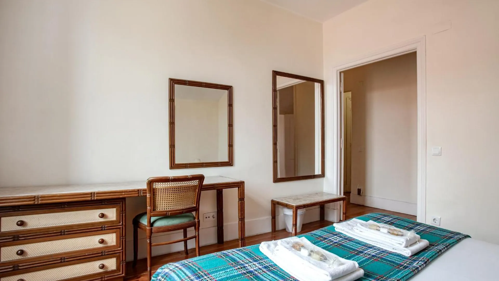 Large Family Flat In Campo De Ourique Hotel Lisbon 0*,  Portugal