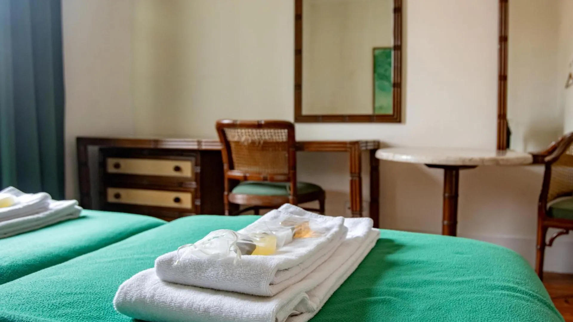 Large Family Flat In Campo De Ourique Hotel Lisbon Inn