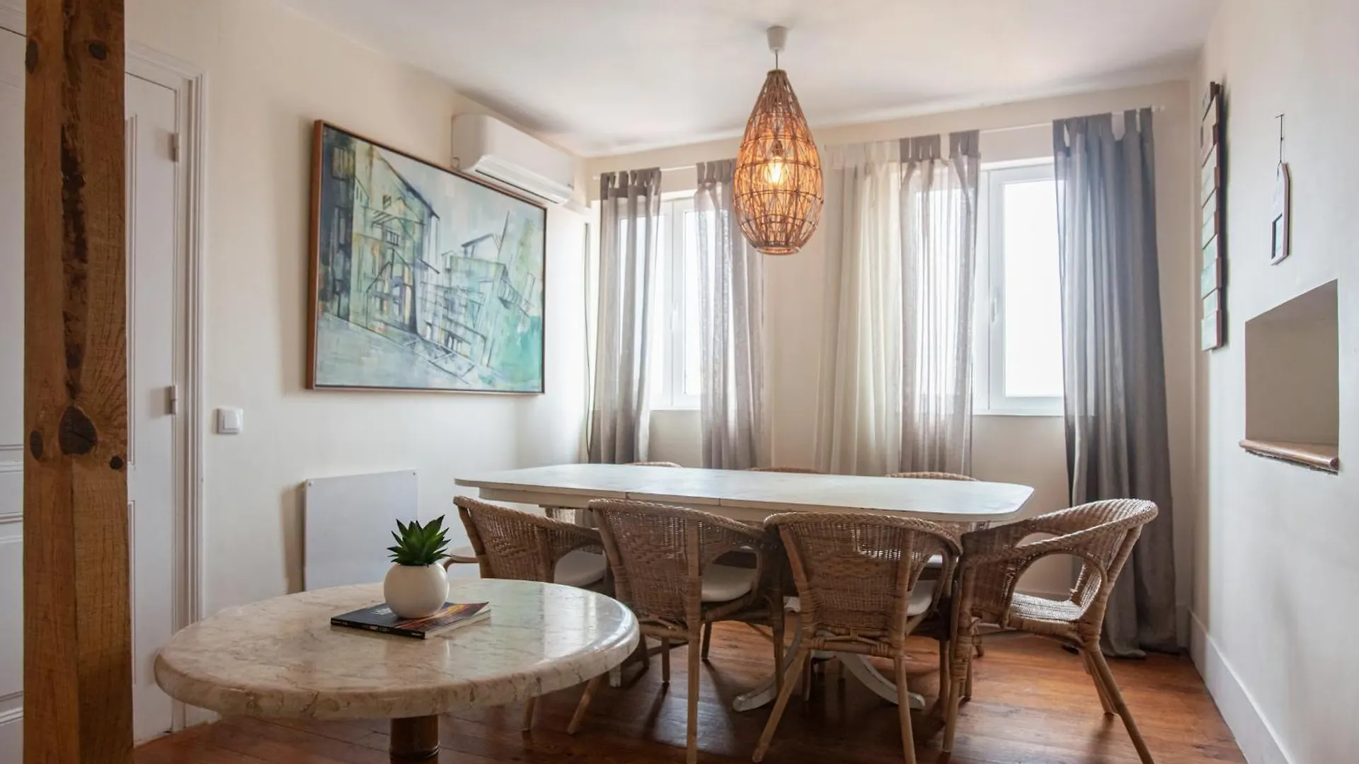 Large Family Flat In Campo De Ourique Hotel Lisbon Portugal